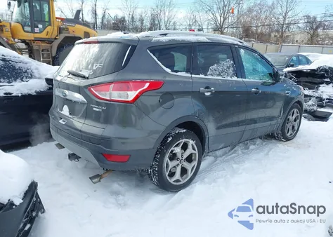 2016 Ford Escape Titanium from USA, damaged, VIN 1FMCU9J90GUA82829